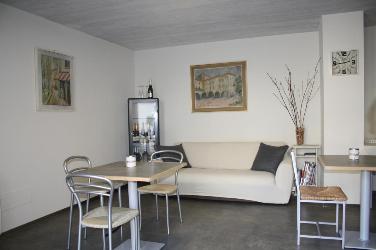 Cascina San Martino Bed and Breakfast Passirano Εξωτερικό φωτογραφία