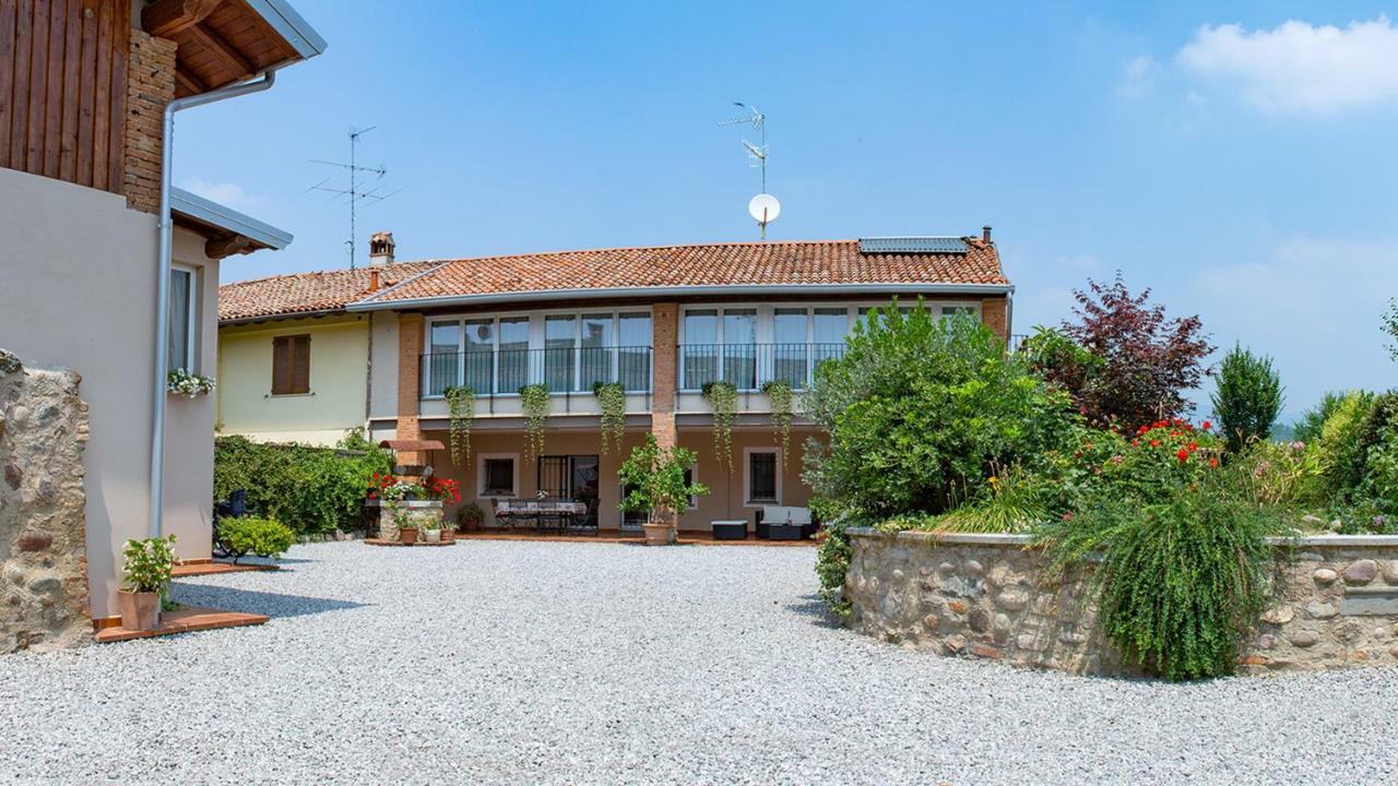 Cascina San Martino Bed and Breakfast Passirano Εξωτερικό φωτογραφία